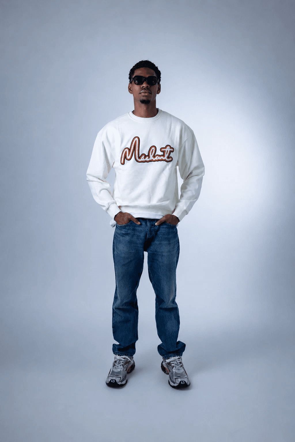 Signature sweater white